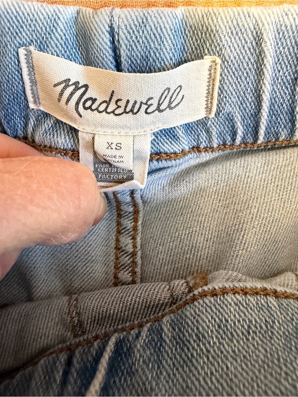 Madewell Pull-On Relaxed Jeans in Bellview Wash Size XS - Picture 6 of 6